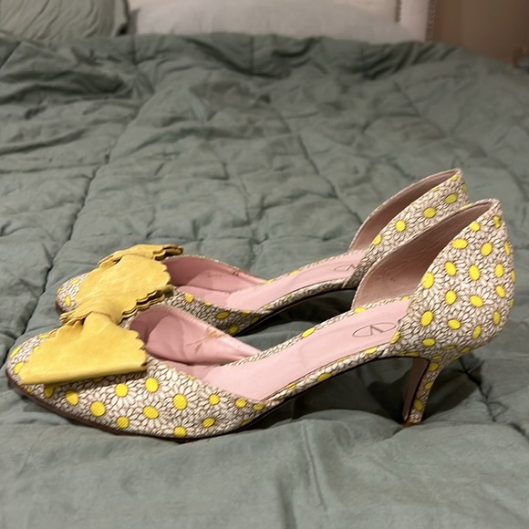 Red Valentino Daisy pumps - Picture 4 of 8